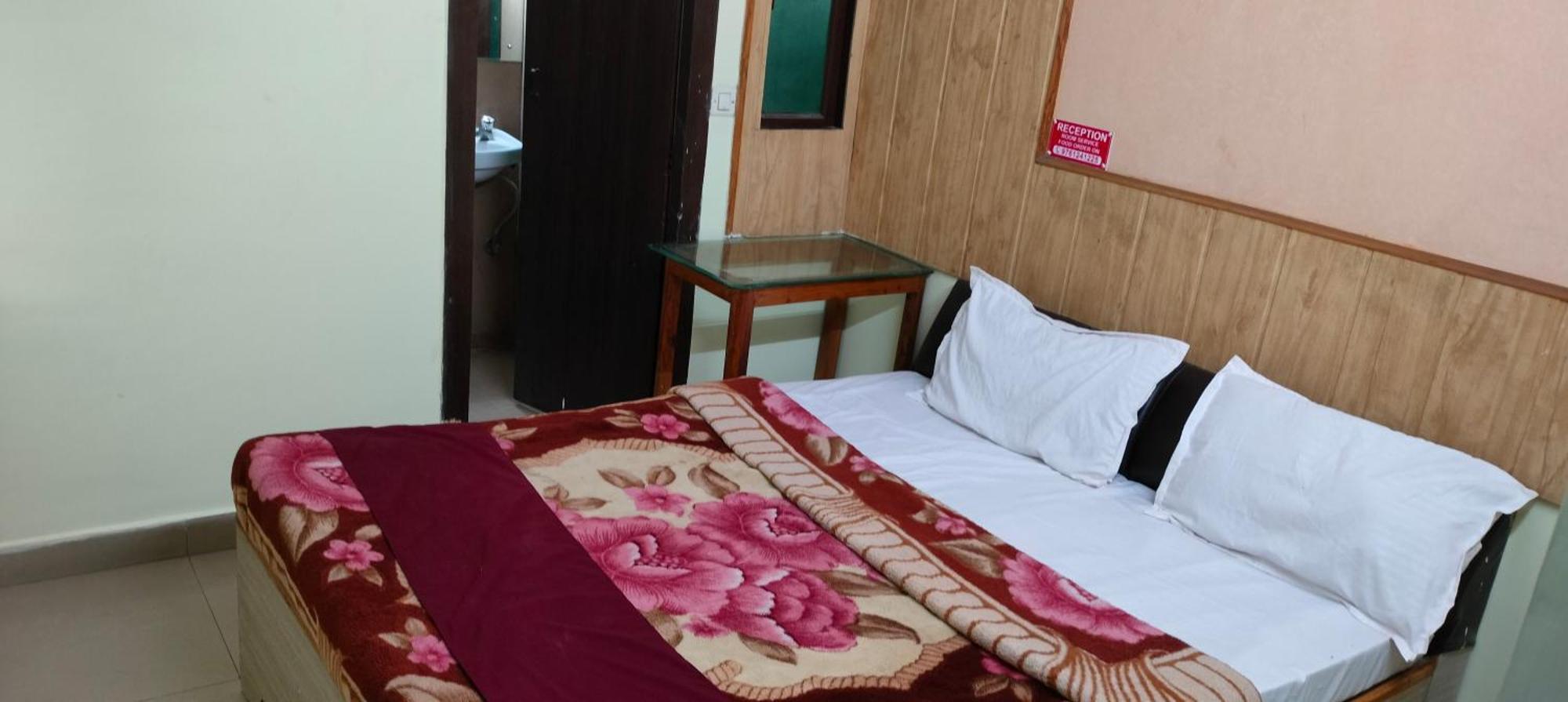 Hotel Shaurya Haridwar Ngoại thất bức ảnh